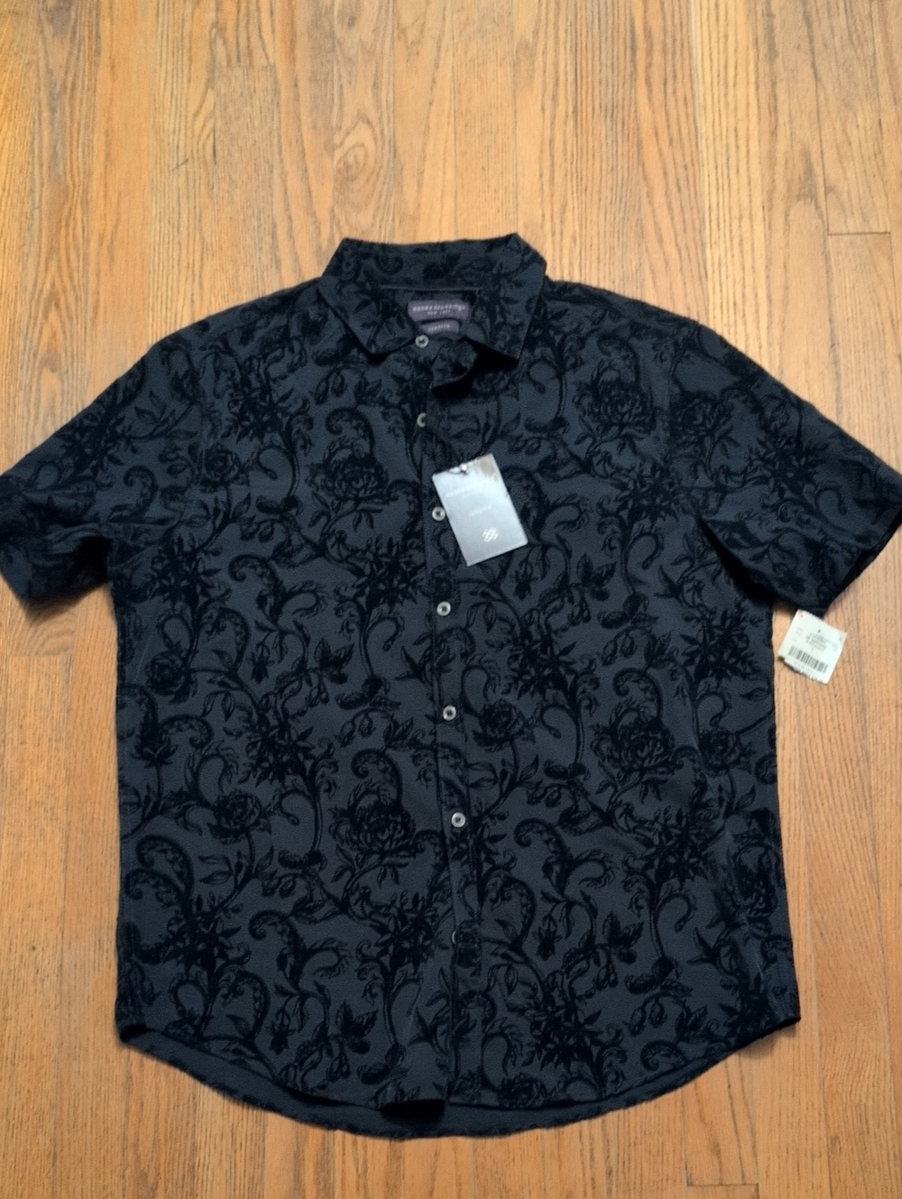 Men's Black Floral-Pattern Short Sleeve Button-Down Shirt